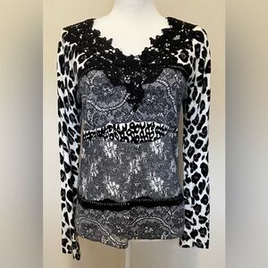 VTG Metric Black and White Textured Animal Print Lace Top, Size M
